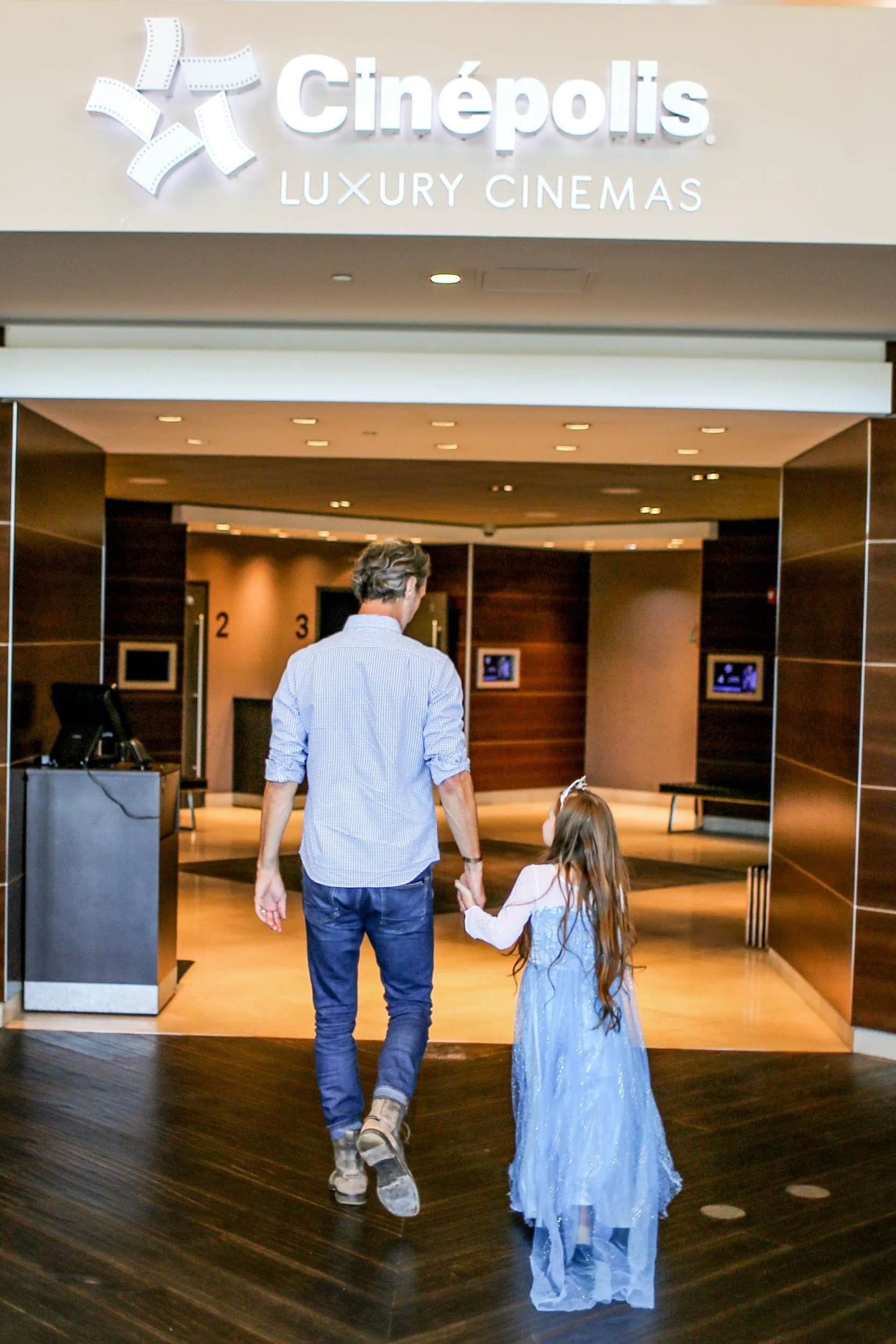 Cinepolis Nat Warr Commercial Photography California 22